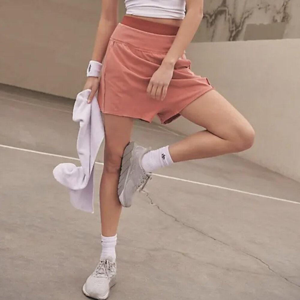 FREE PEOPLE MOVEMENT - SAVANNAH ROSE - HOT SHOT HAREM SHORTS